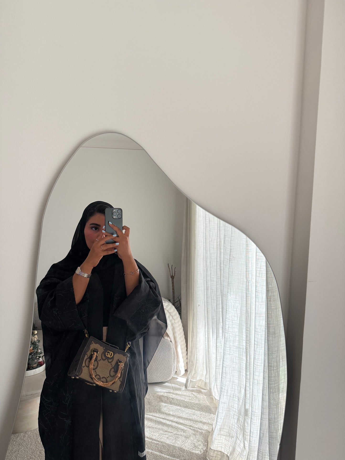 Shadow | ENTI BY MEEMZ